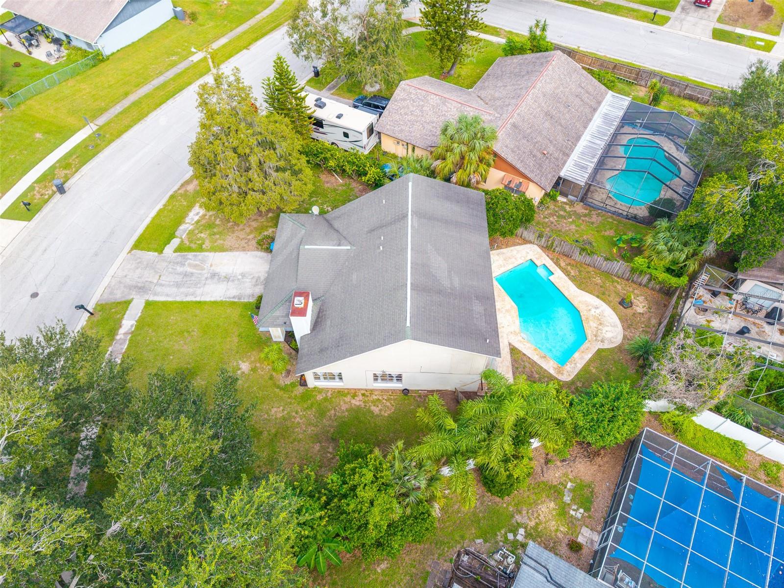 631 STONE DR