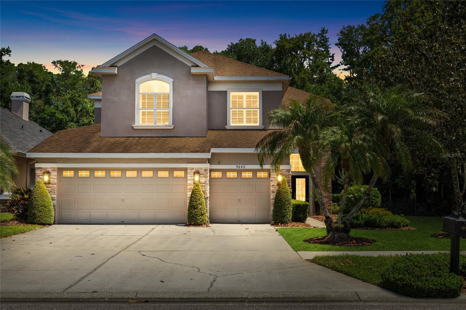9642 Gretna Green Dr, Tampa