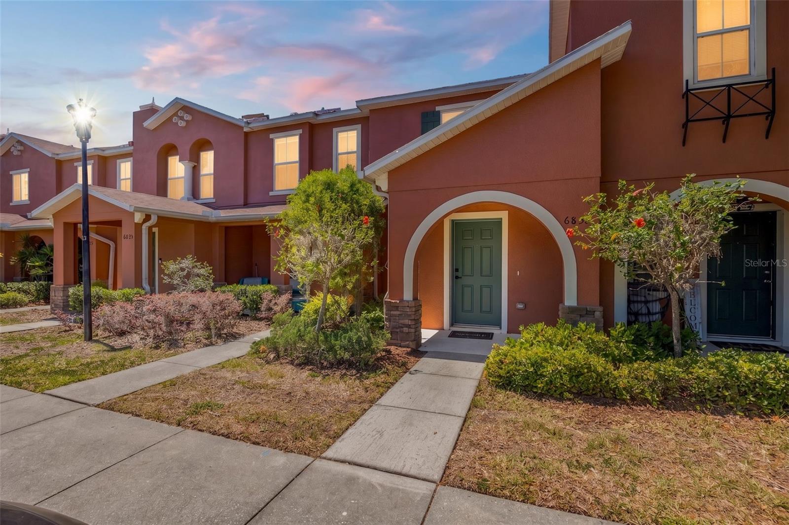 6831 Dartmouth Hill St, Riverview