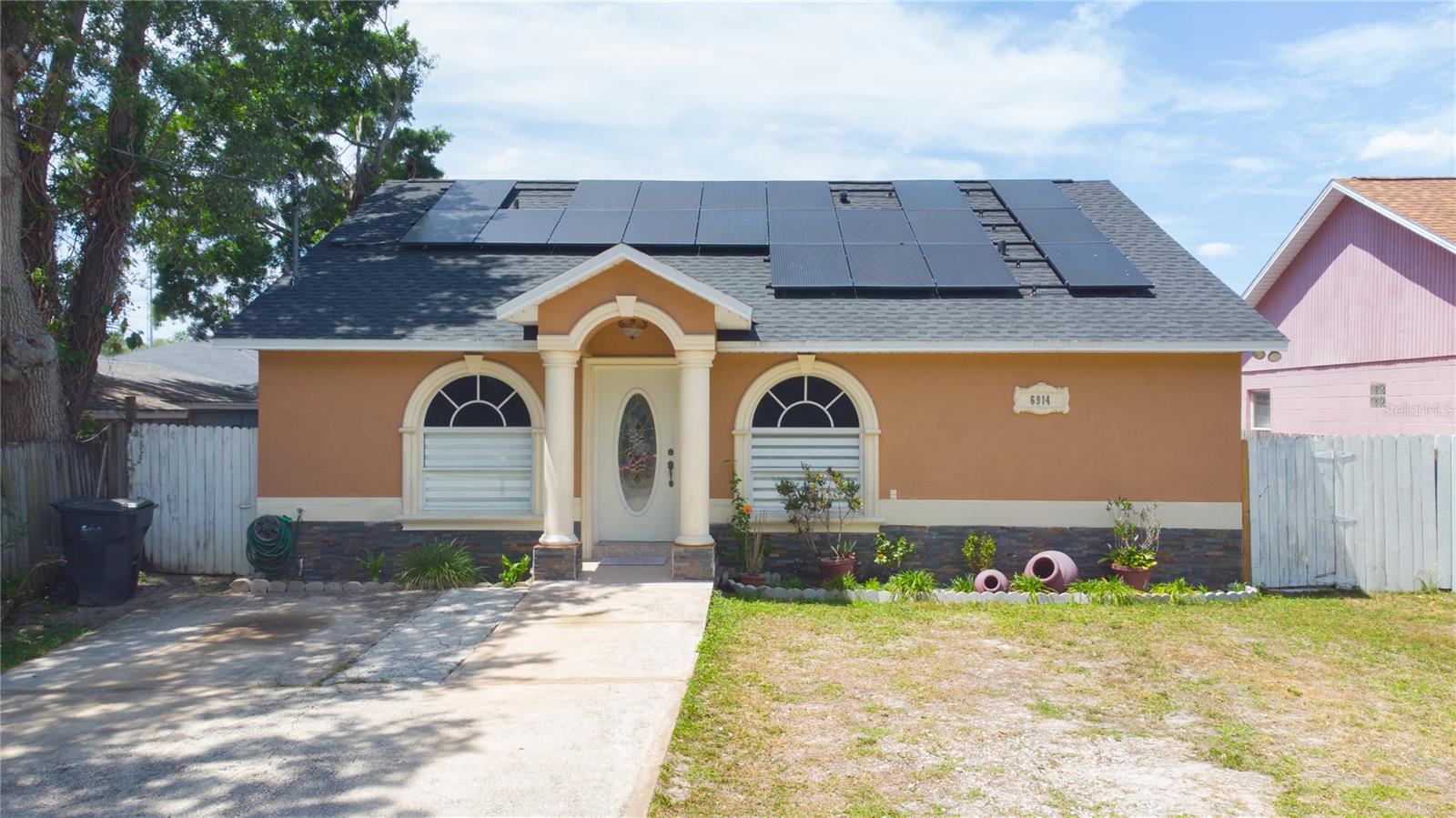 6914 N Himes Ave, Tampa