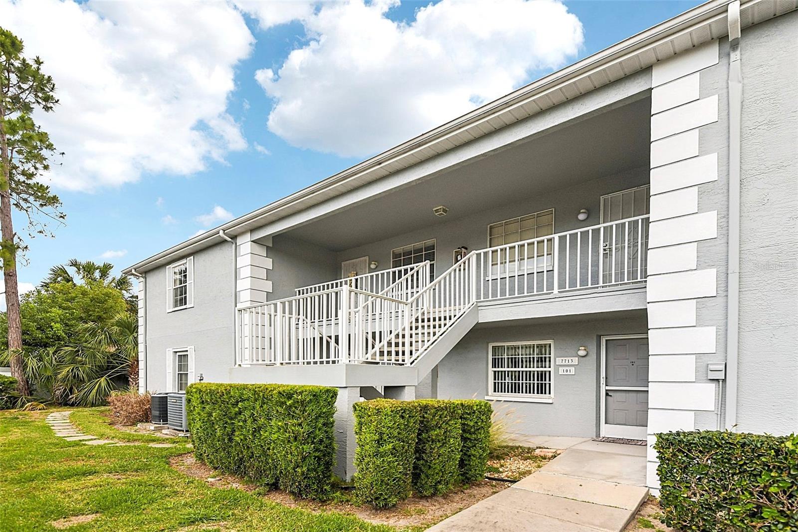 7713 Hillside Ct #204, Hudson