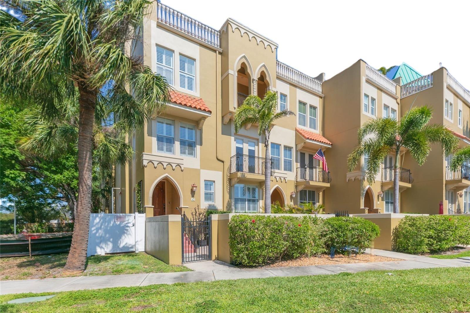 114 E Davis Blvd #13, Tampa
