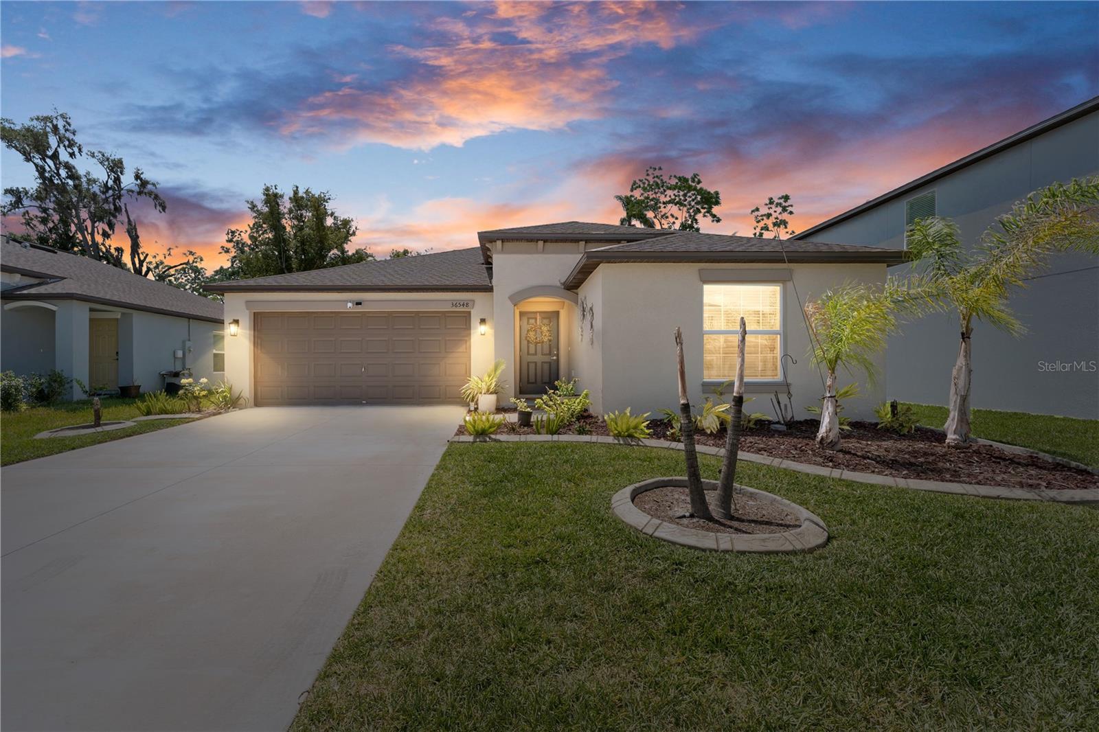 36548 Garden Wall Way, Zephyrhills