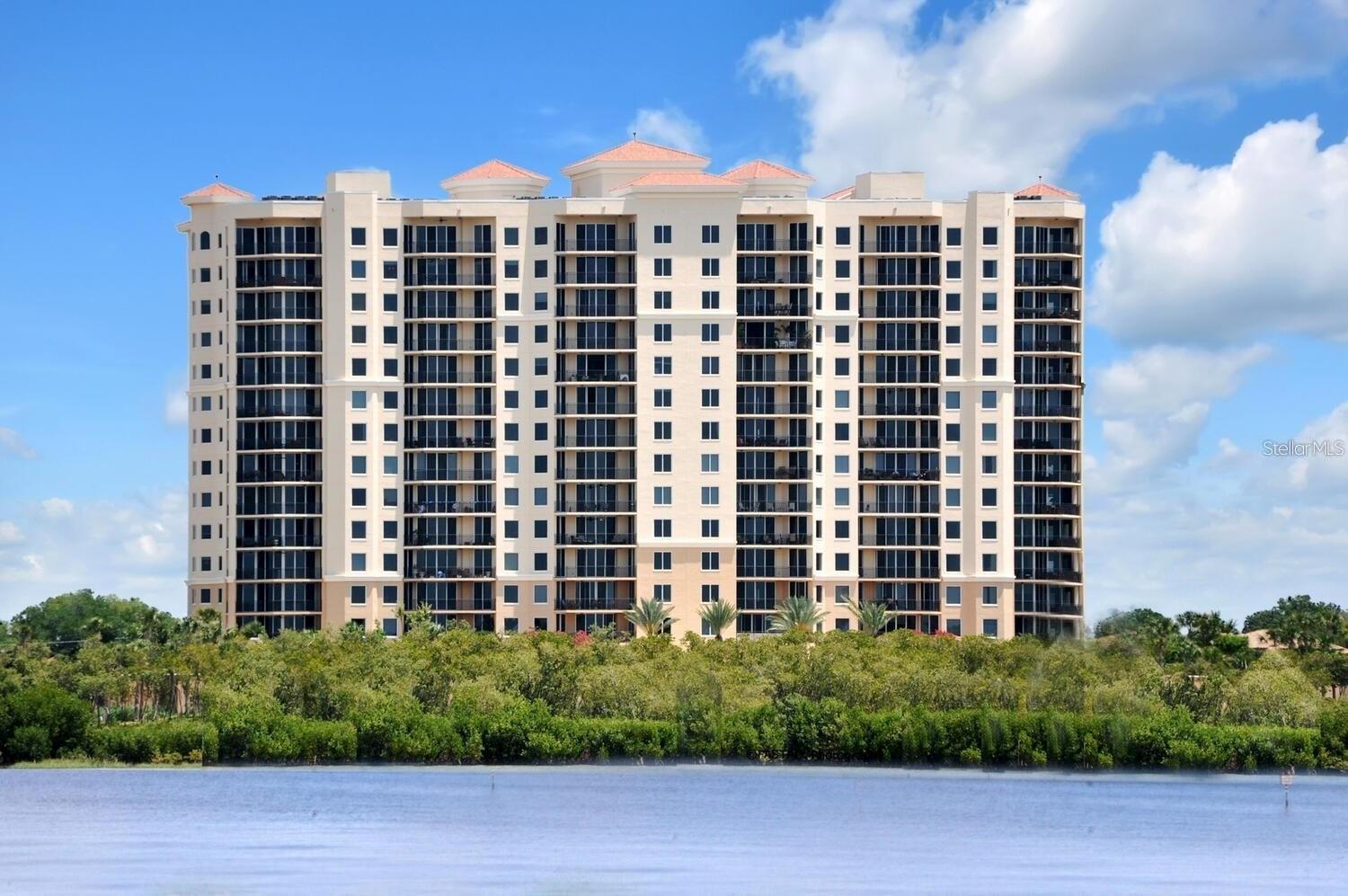 5823 Bowen Daniel Dr #802, Tampa