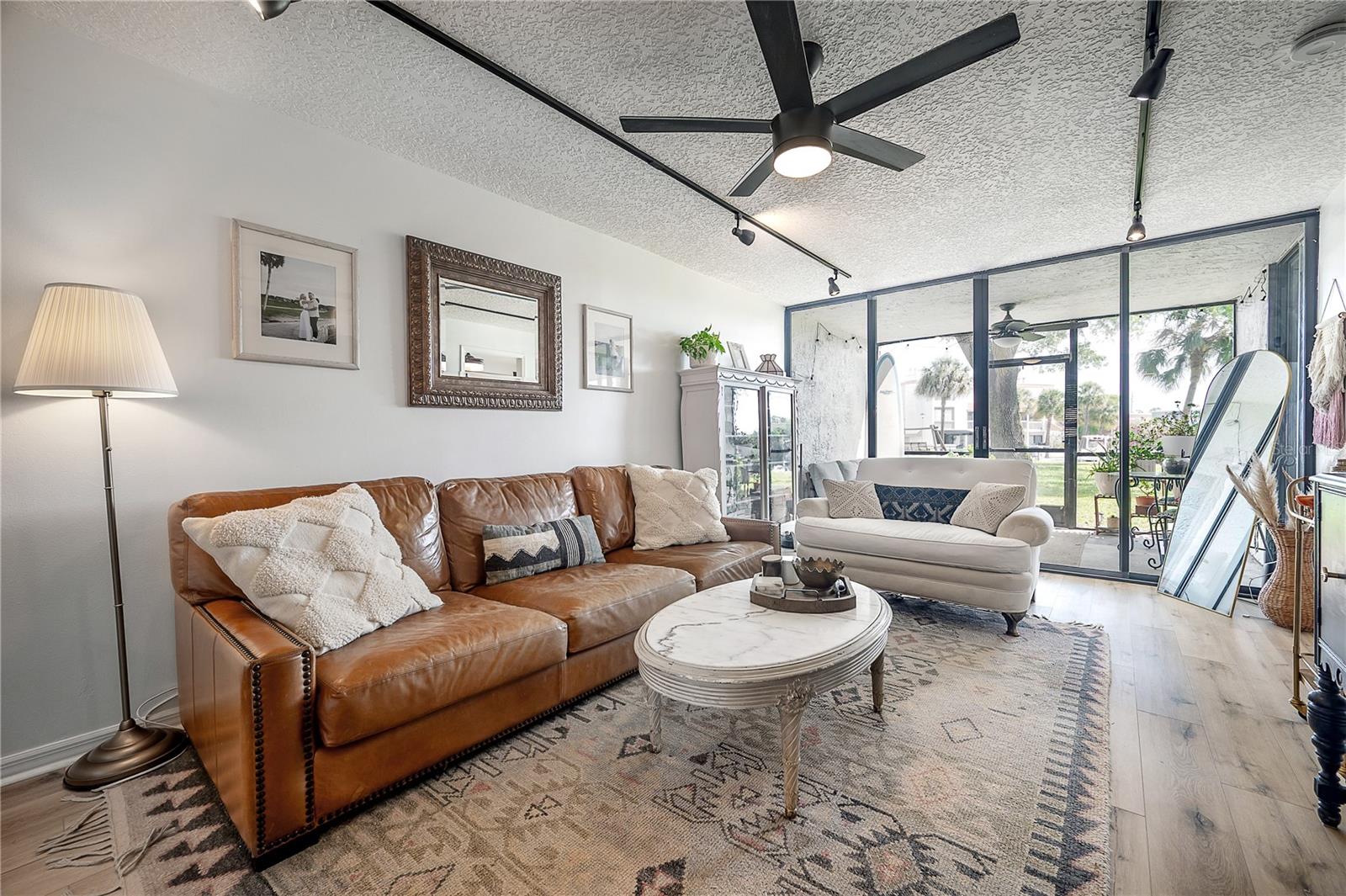 2424 W Tampa Bay Blvd #m104, Tampa