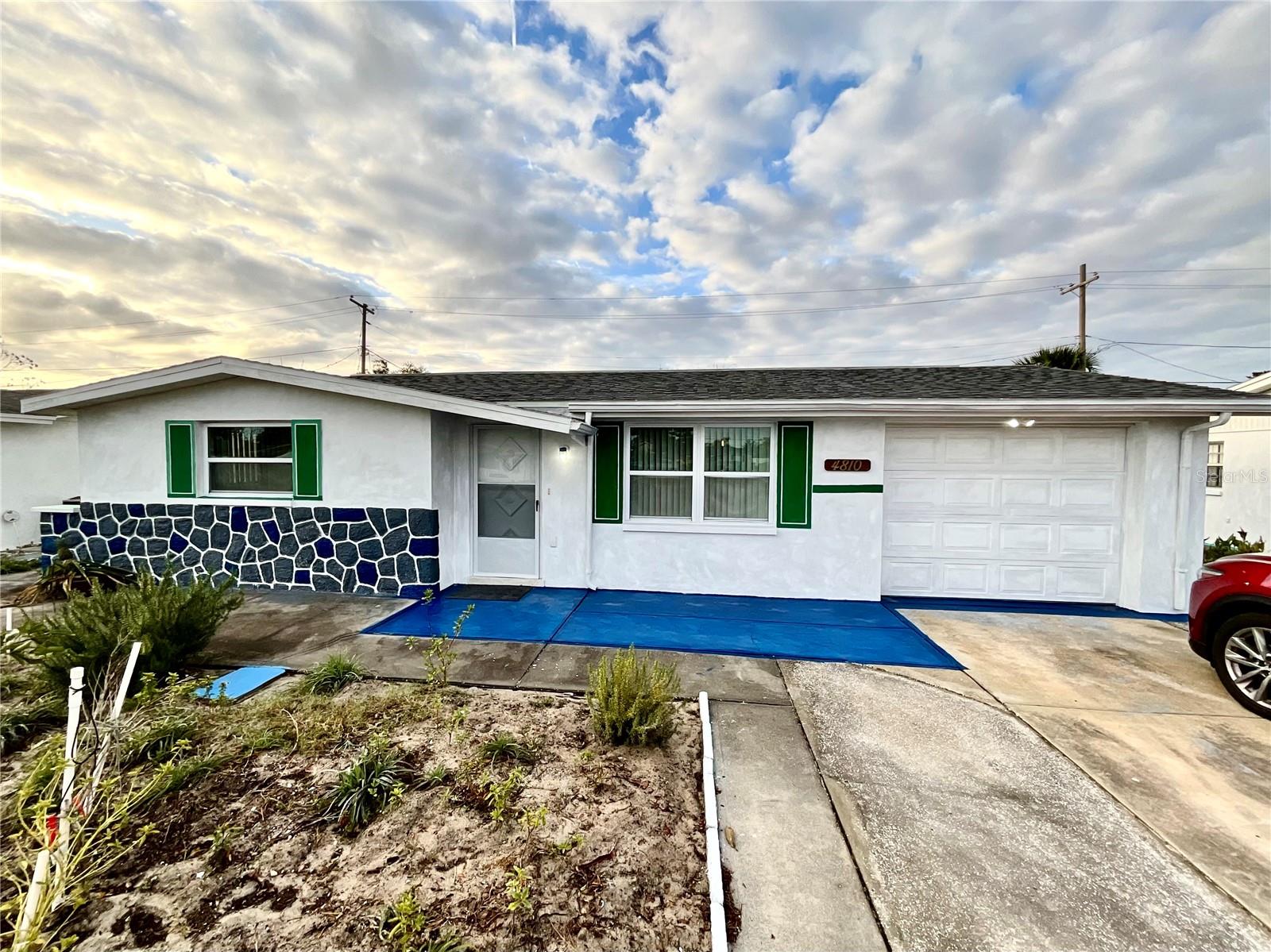 4810 Flora Ave, Holiday