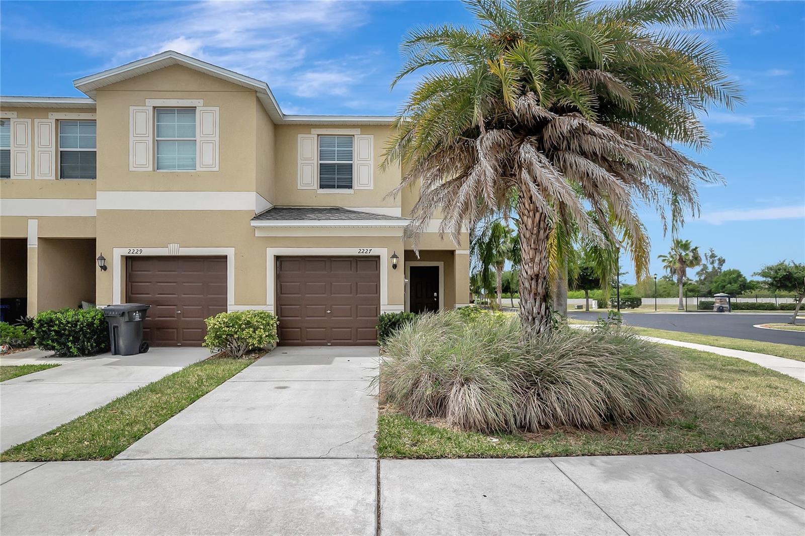 2227 Golden Falcon Dr, Ruskin
