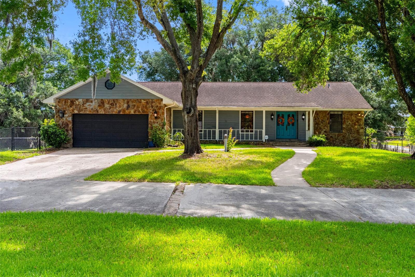 11109 Winn Rd, Riverview