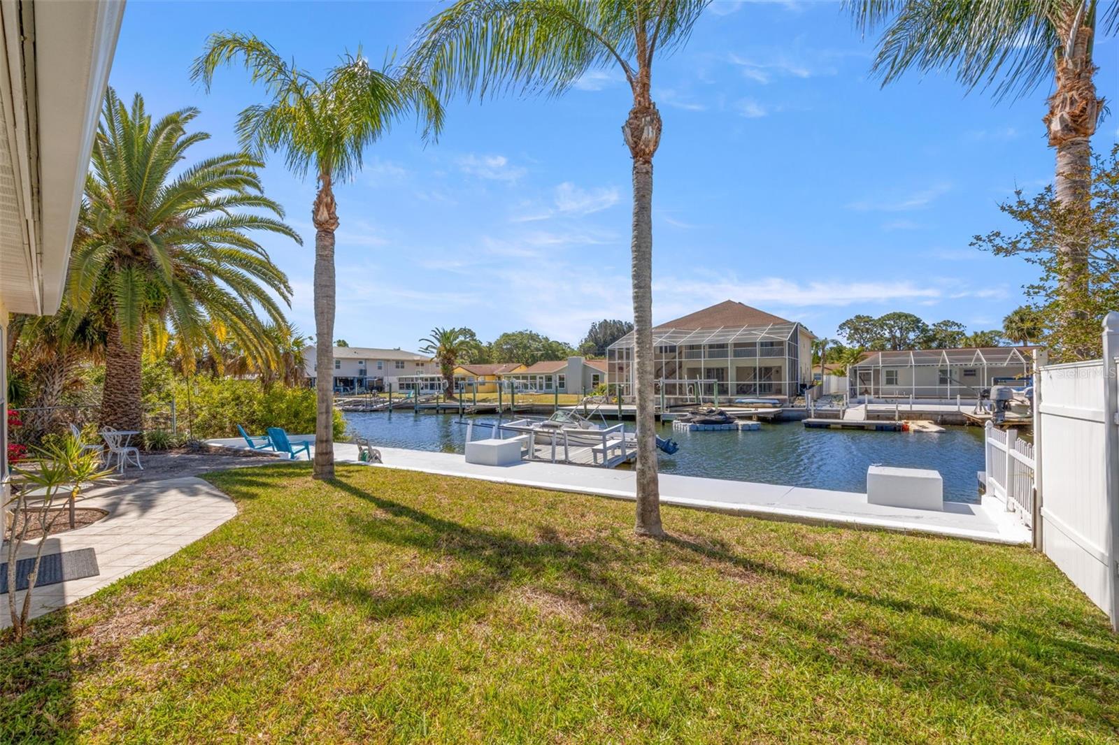 7418 Islander Ln, Hudson