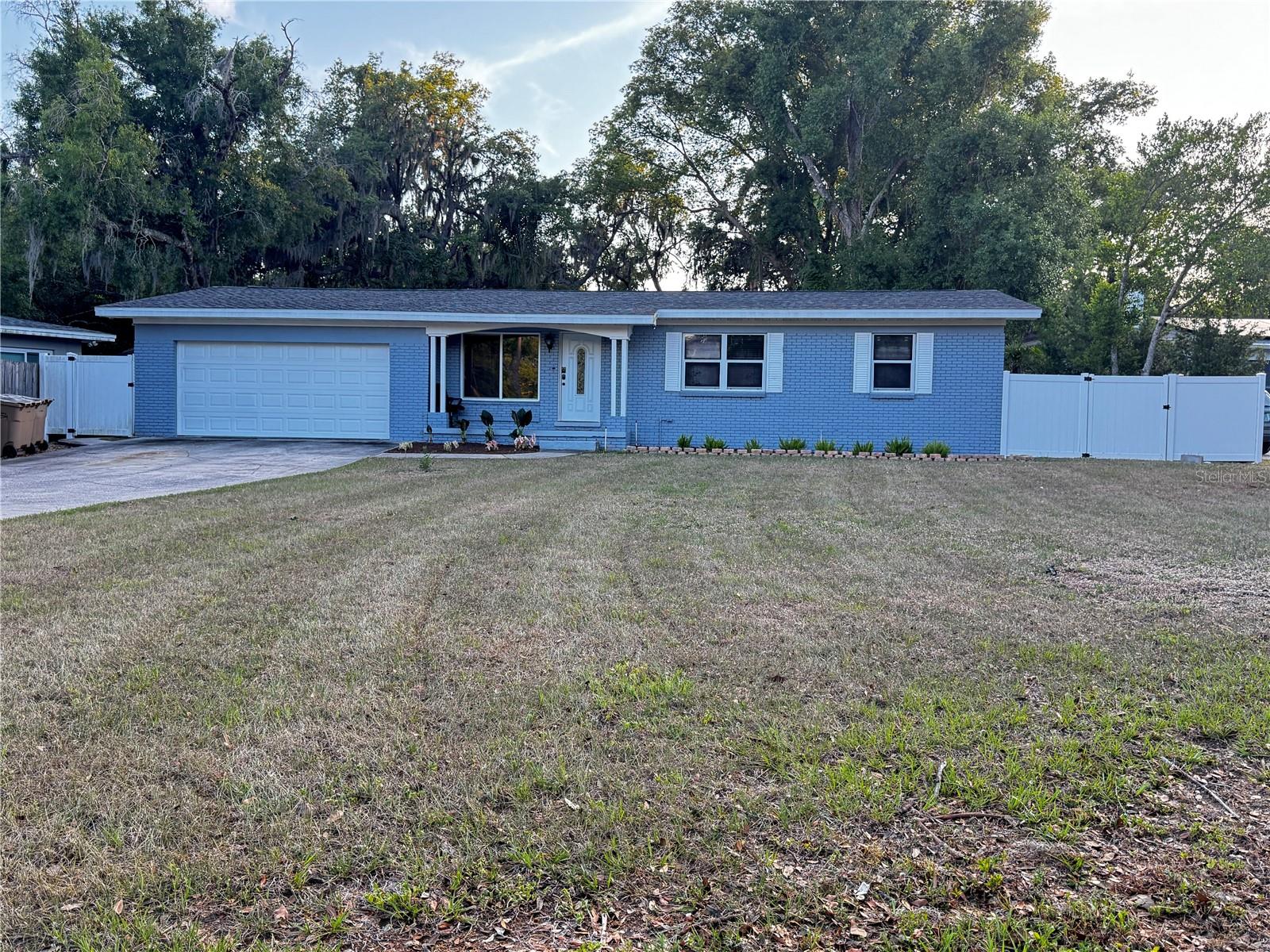 309 Belle Claire Pl, Temple Terrace