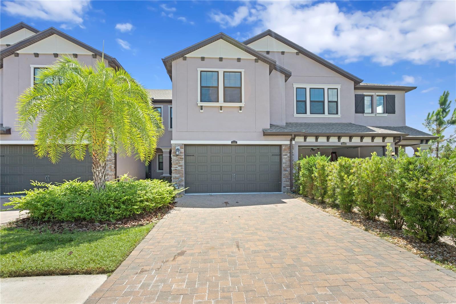 4880 Isola Ct, Wesley Chapel
