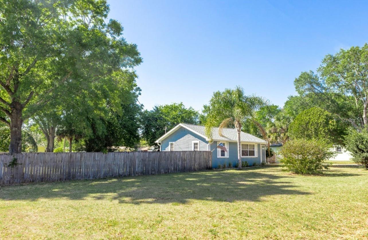12706 Forest St, Tampa