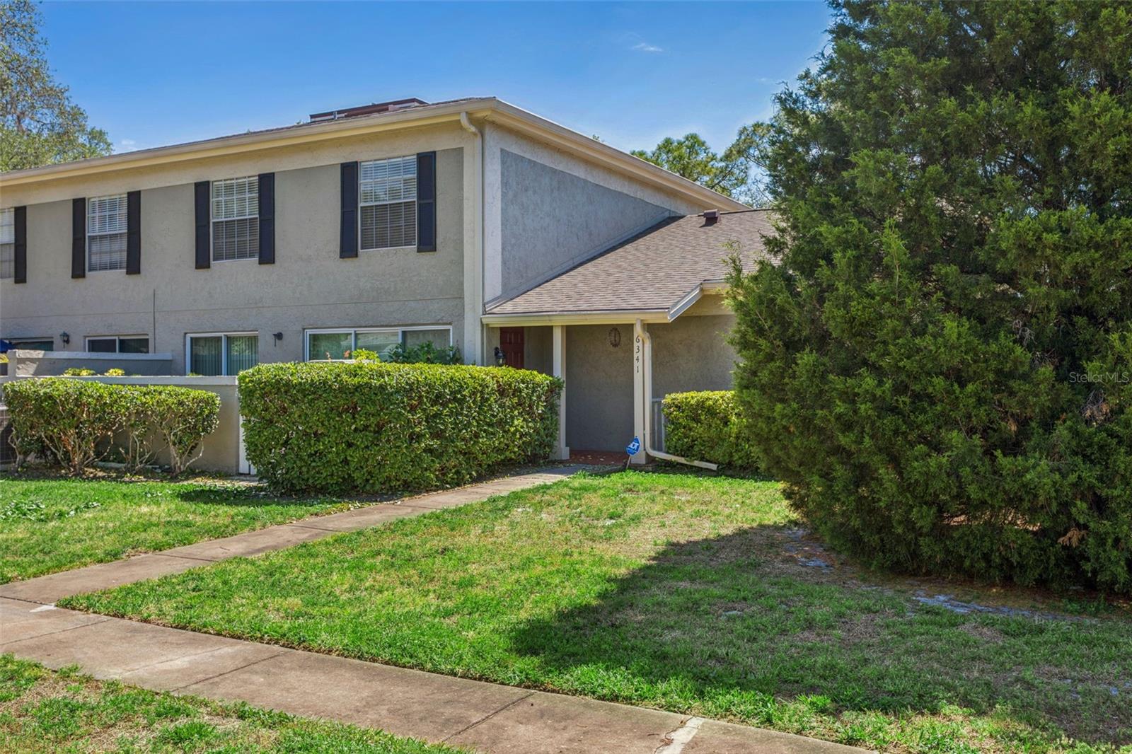 6341 Treetop Cir #6341, Temple Terrace