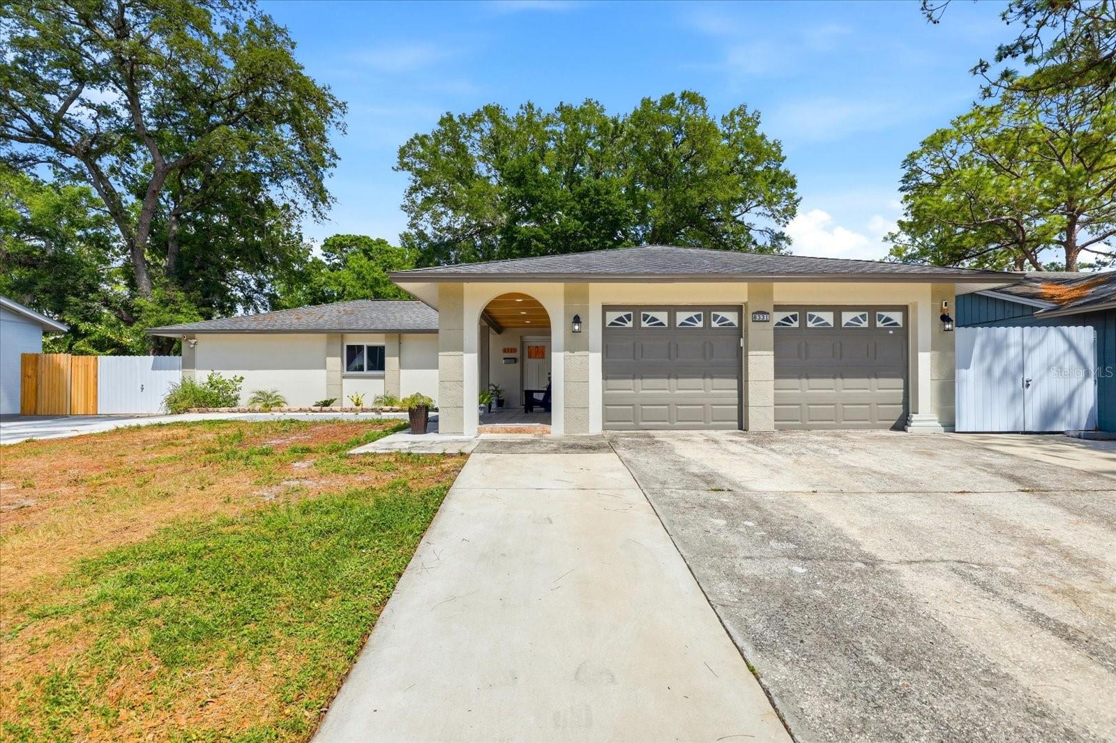 8331 W Pocahontas Ave, Tampa