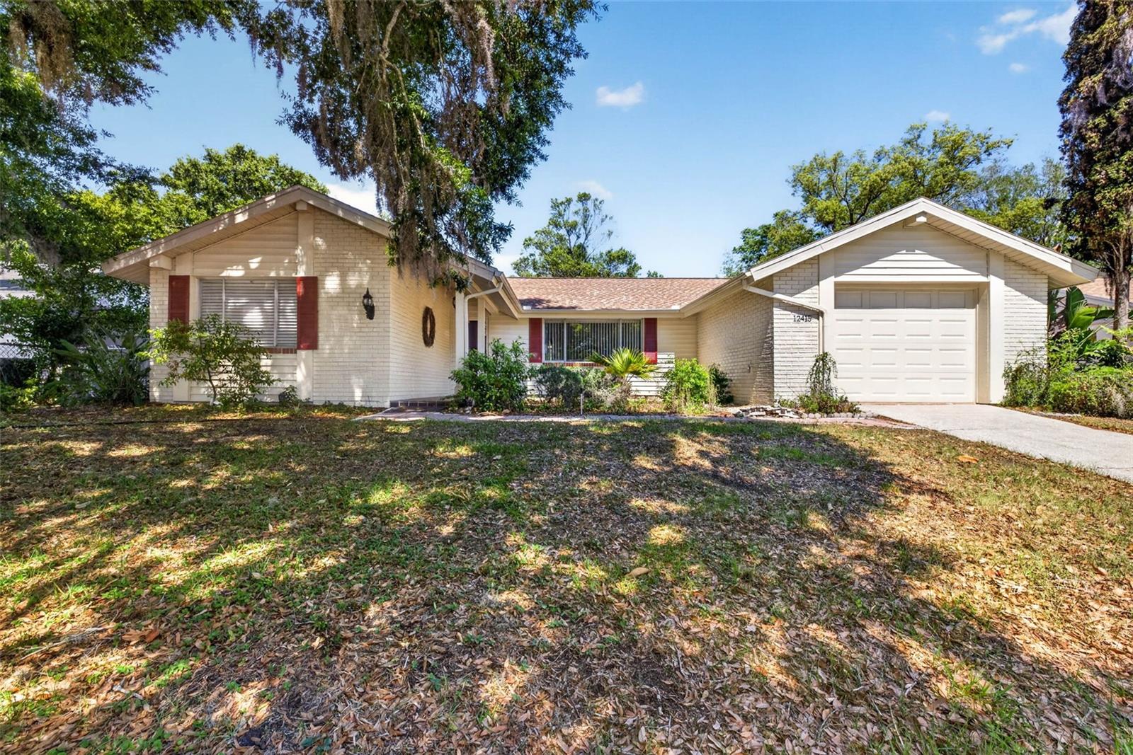 12415 Stagecoach Ln, Hudson