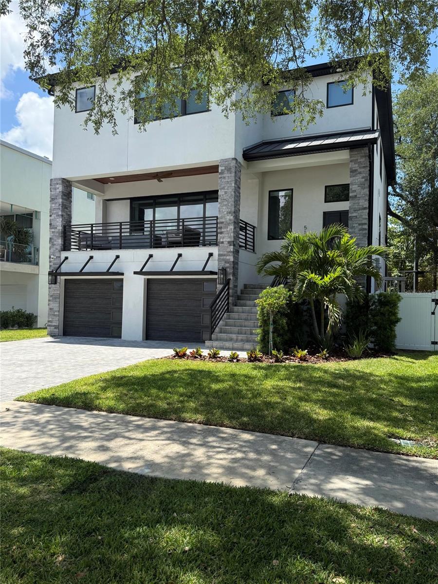 510 Channel Dr, Tampa