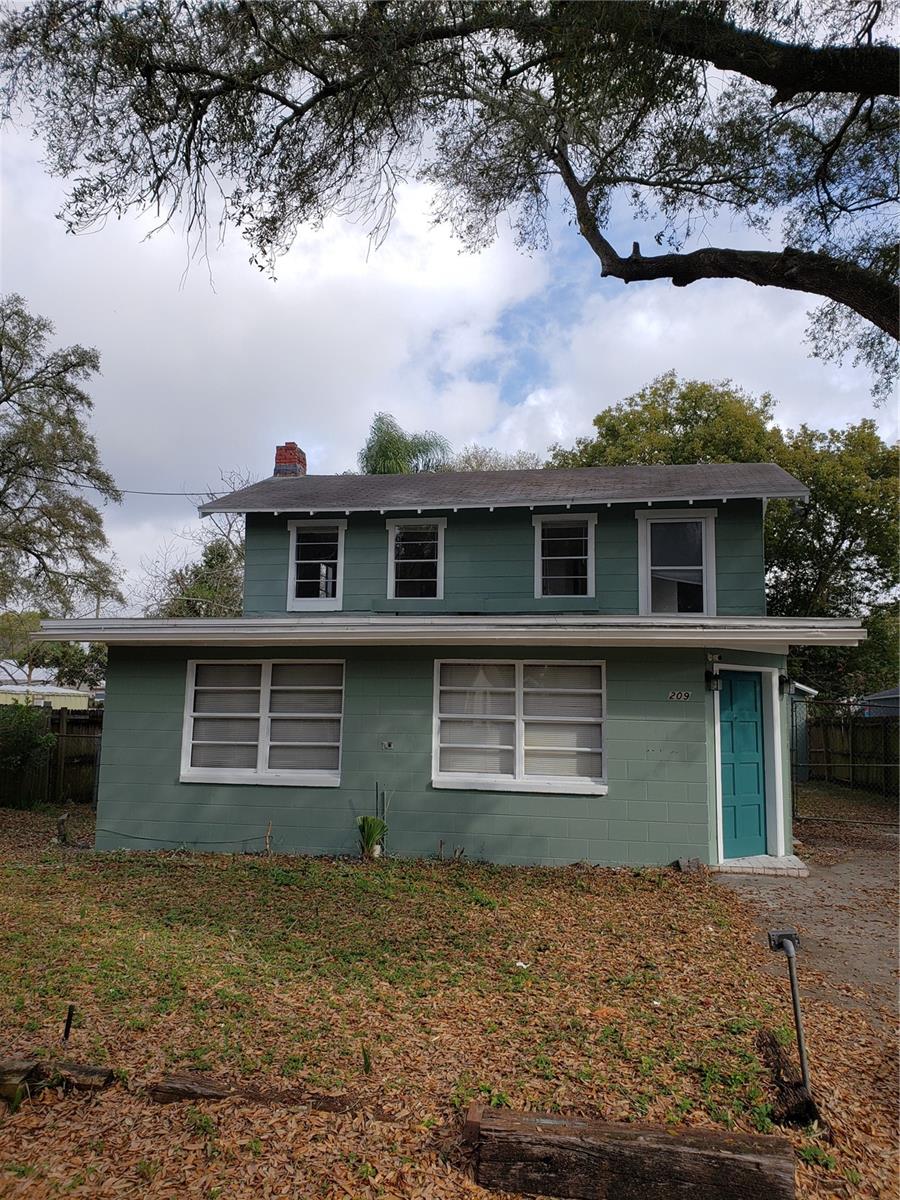209 W Kirby St, Tampa