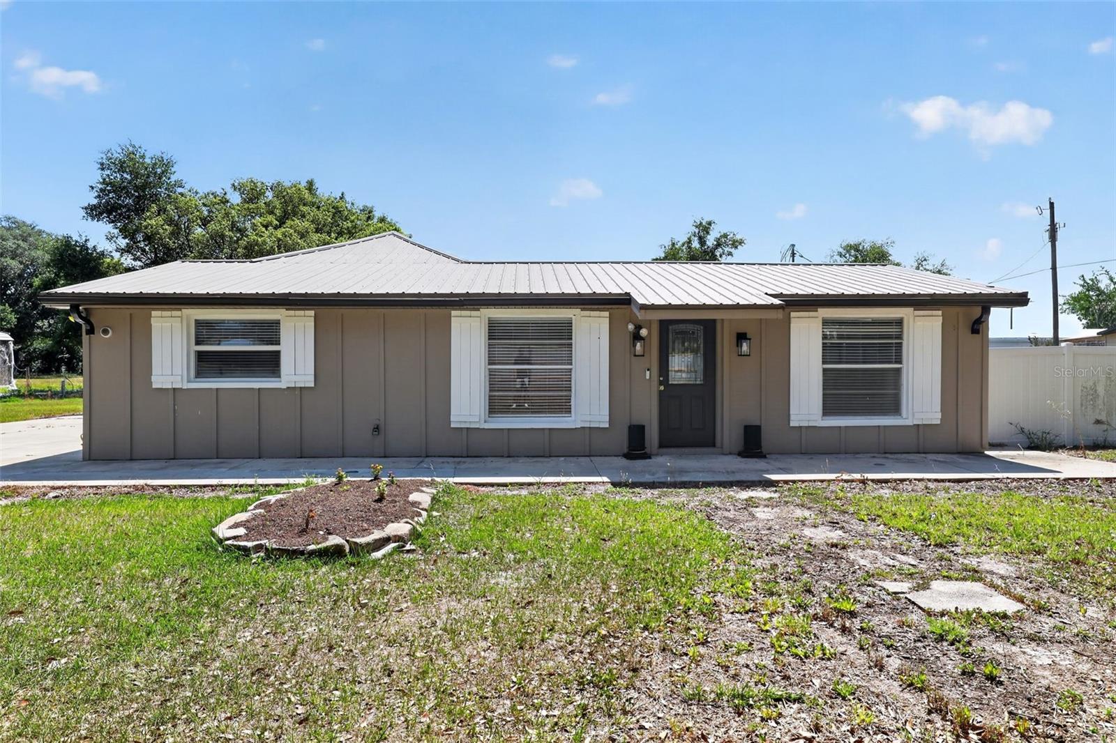 3240 Apfel Rd, Wesley Chapel