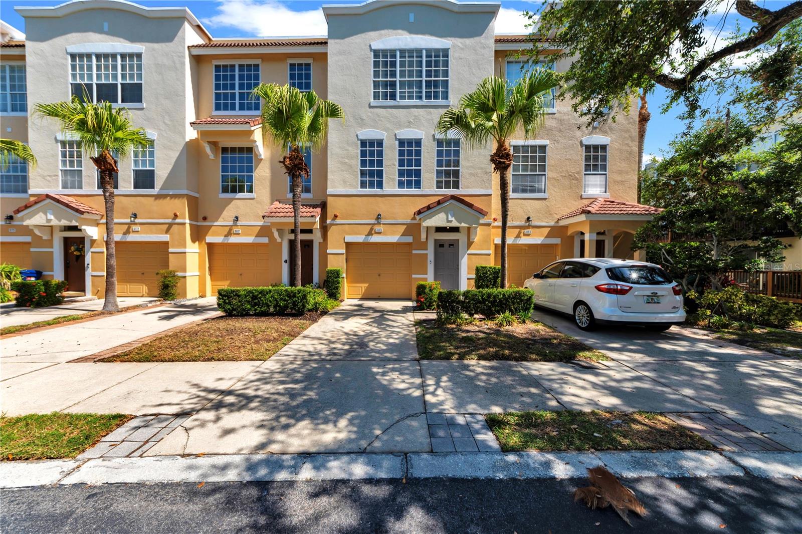 3115 Bayshore Oaks Dr, Tampa