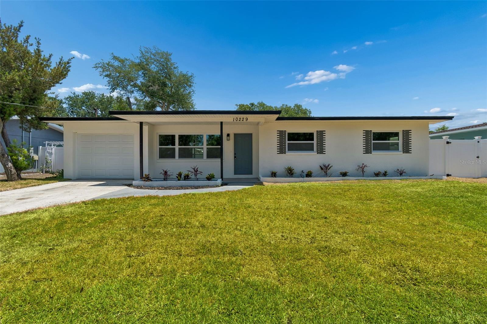 10229 N Valle Dr, Tampa