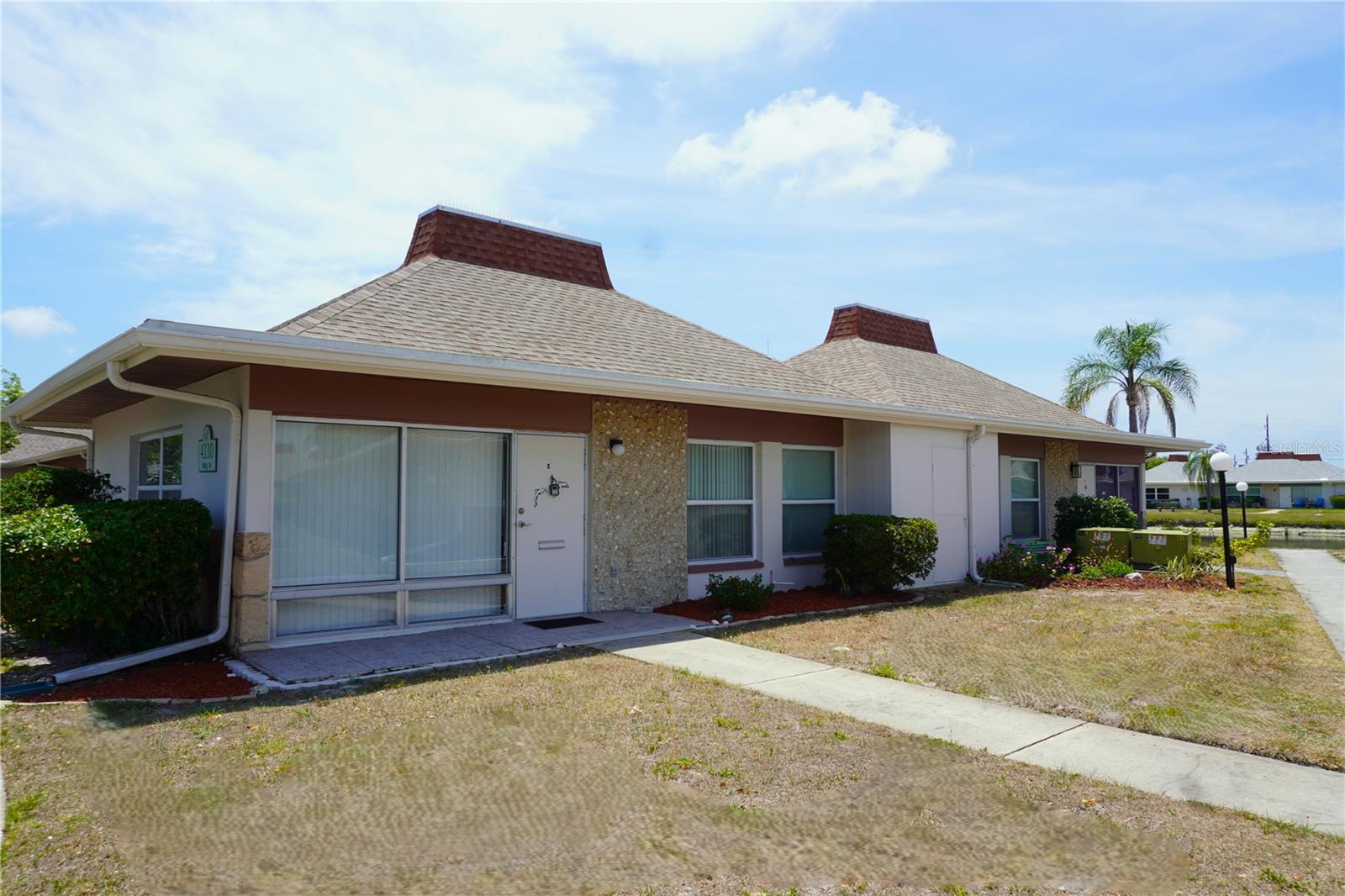 4330 Tahitian Gardens Cir #e, Holiday