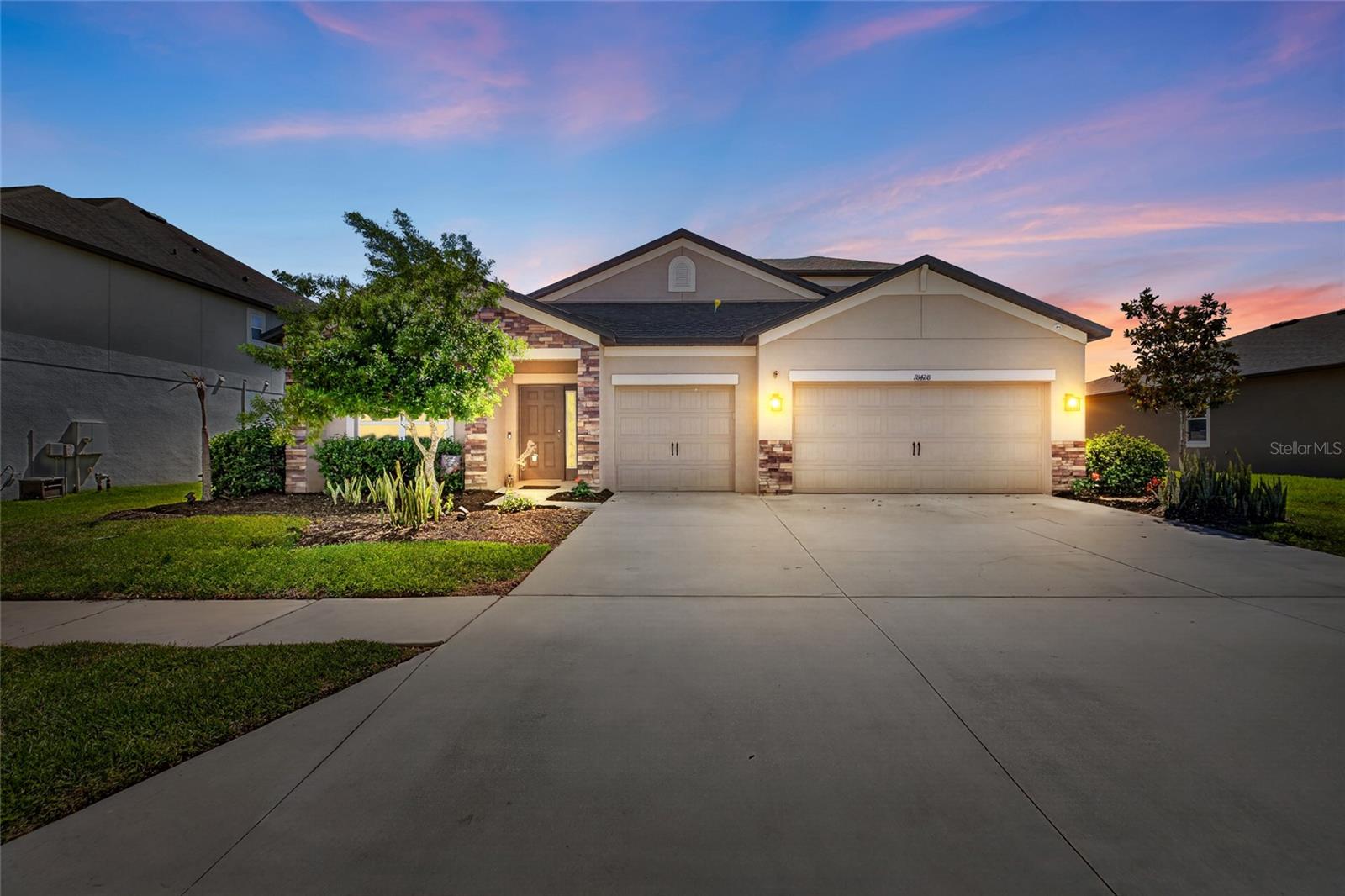 18428 Malinche Loop, Spring Hill
