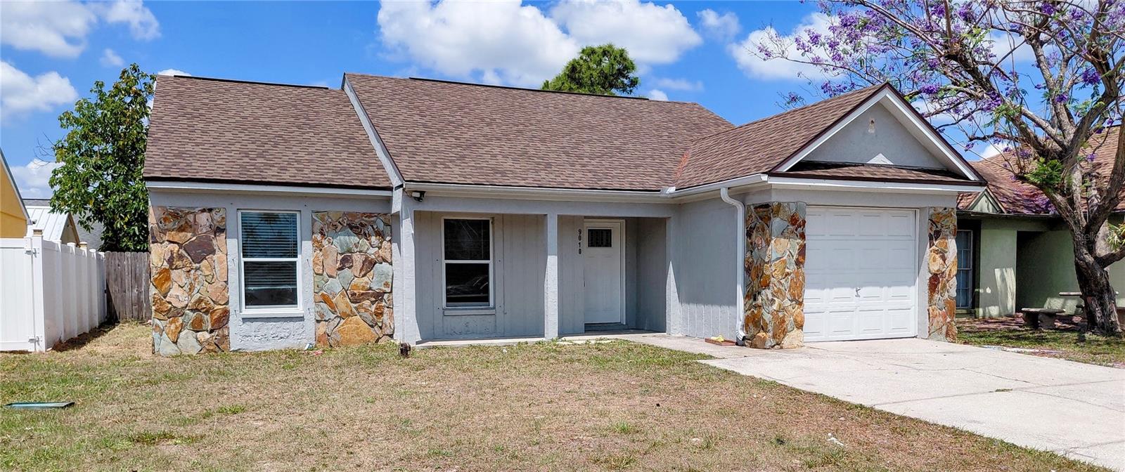 9010 Dacena Villa Pl, Tampa