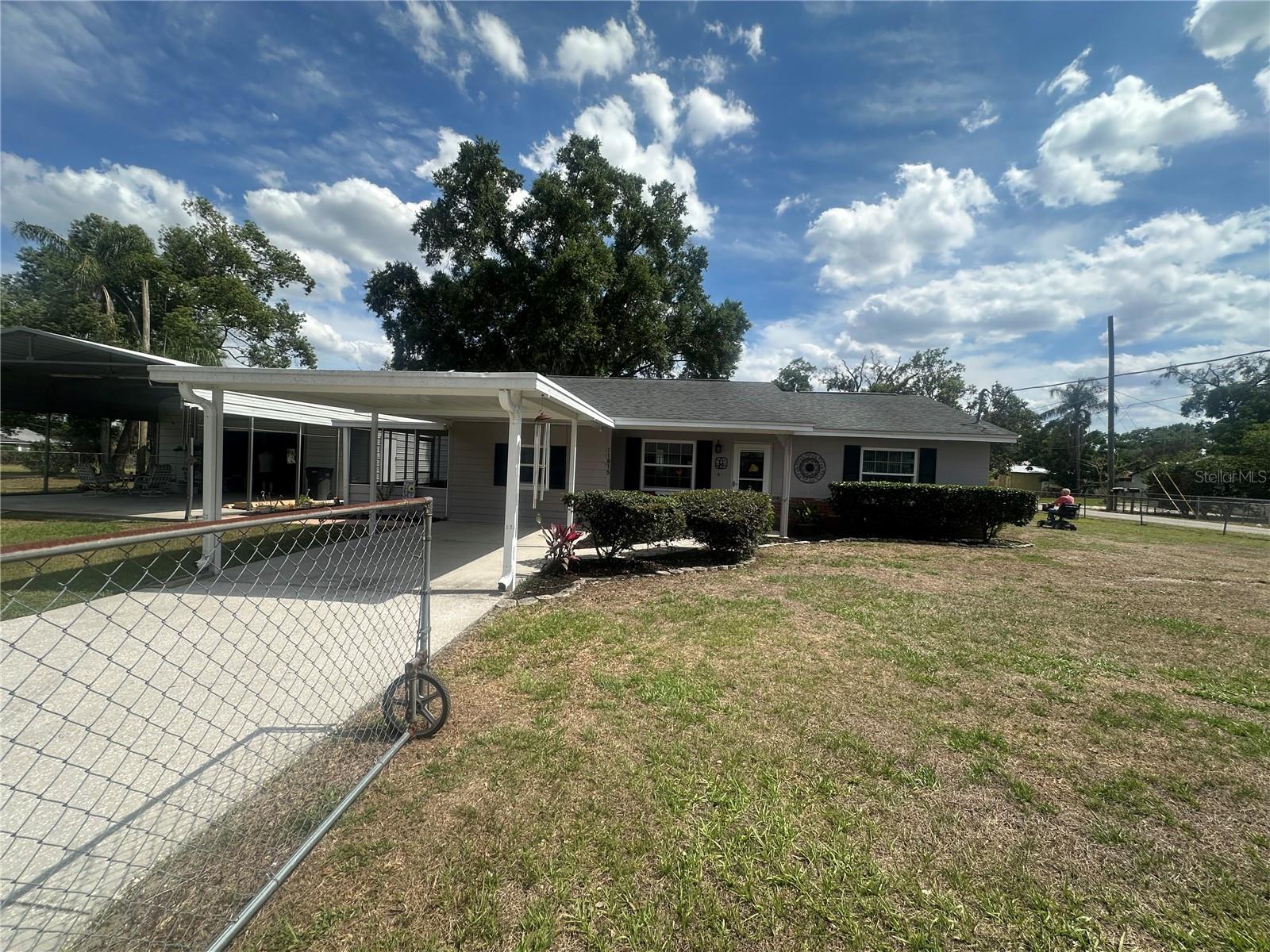 11815 Washington St, Seffner