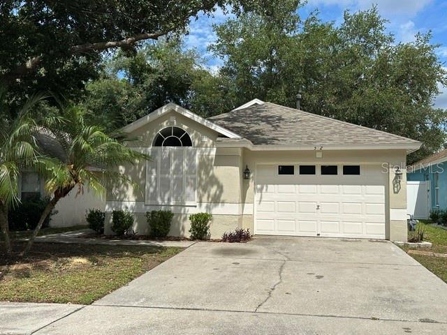 512 Summer Sails Dr, Valrico