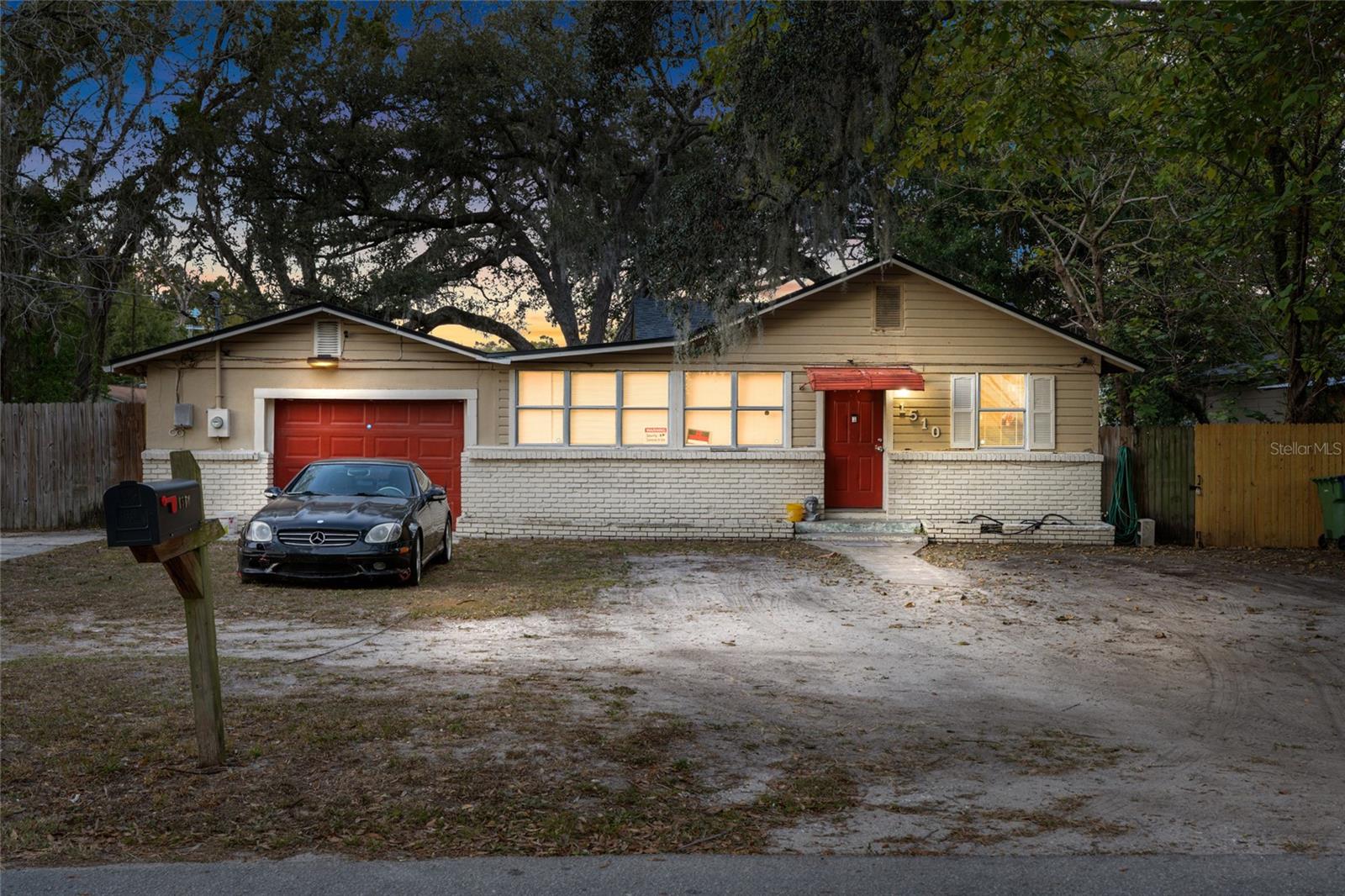 1510 E 99th Ave, Tampa