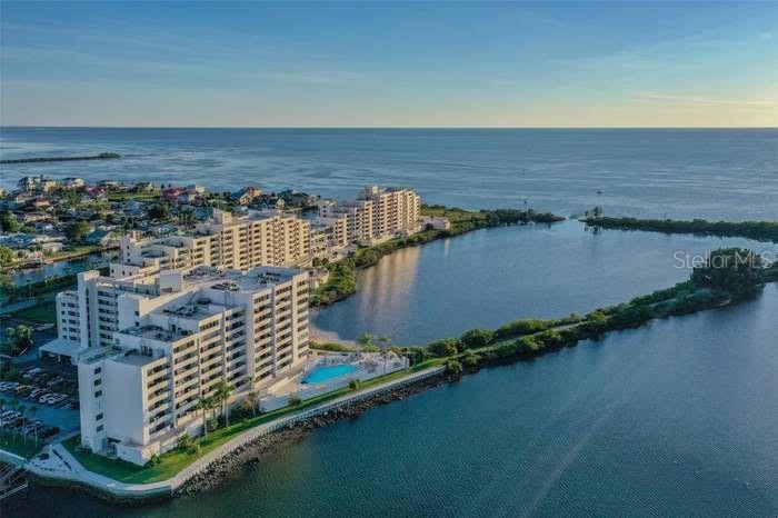 6035 Sea Ranch Dr #211, Hudson