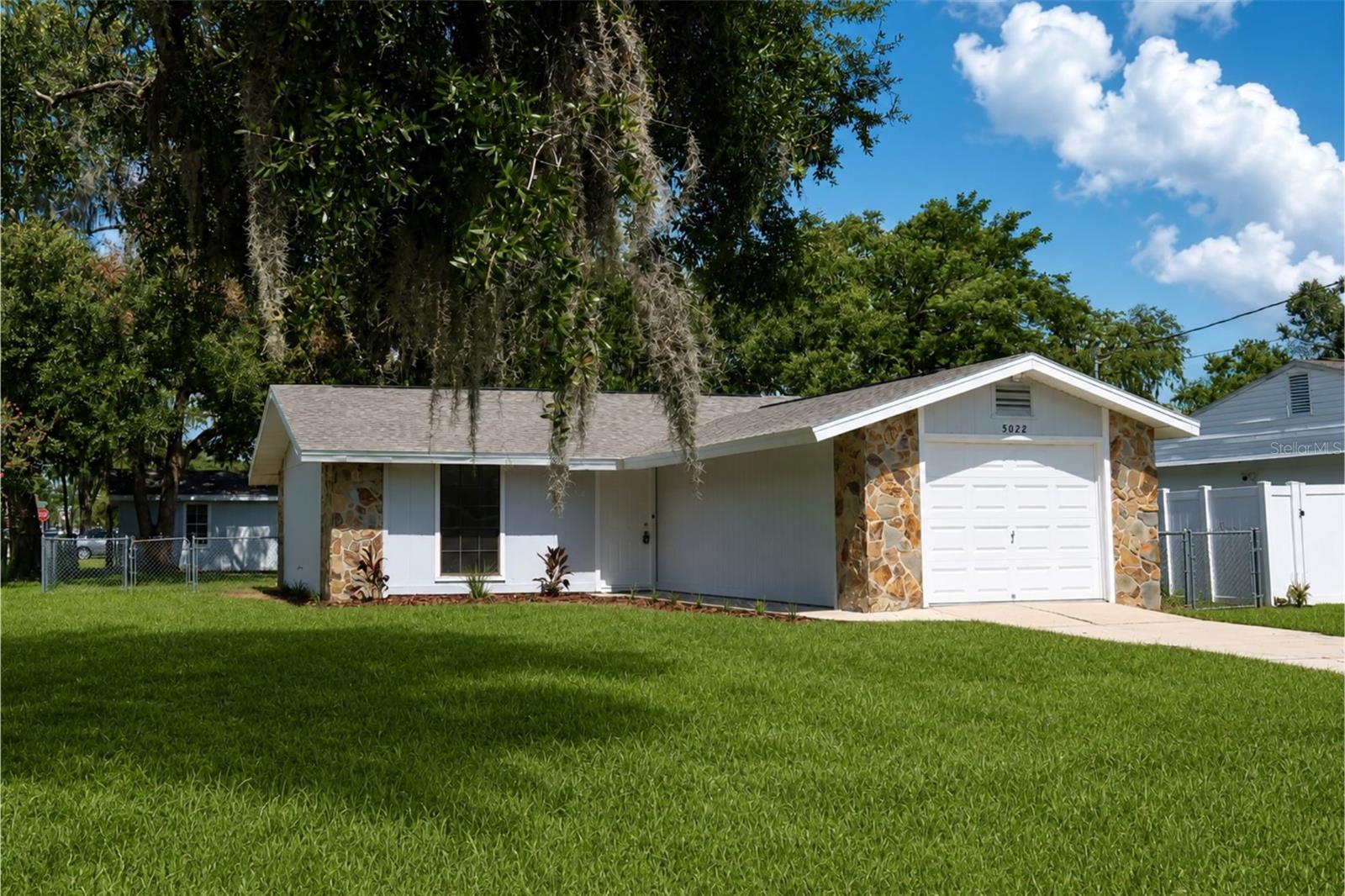 5022 5th St, Zephyrhills