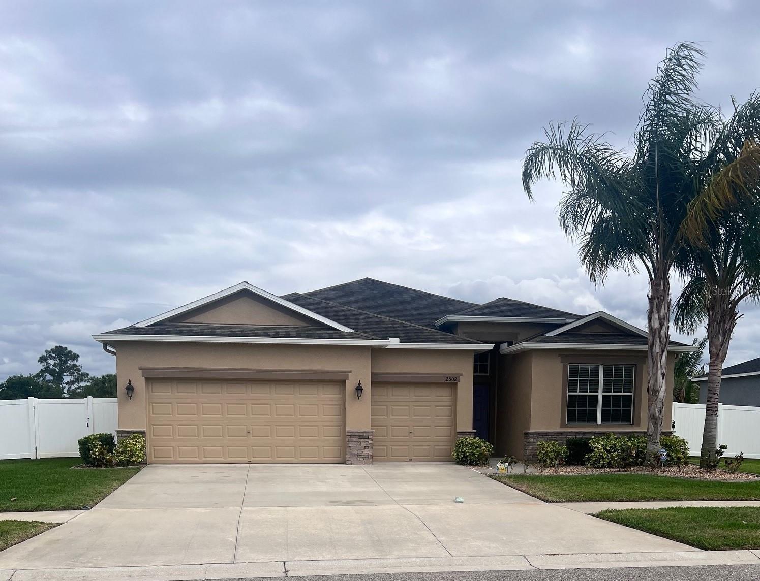 2502 Cumberland Cliff Dr, Ruskin