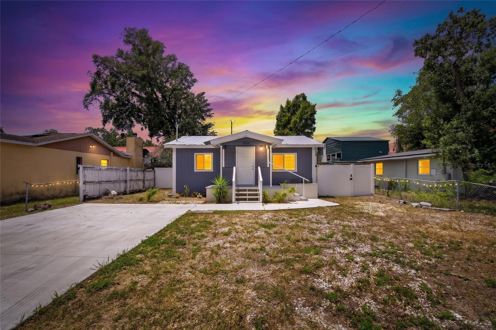 8738 N Tangerine Pl, Tampa