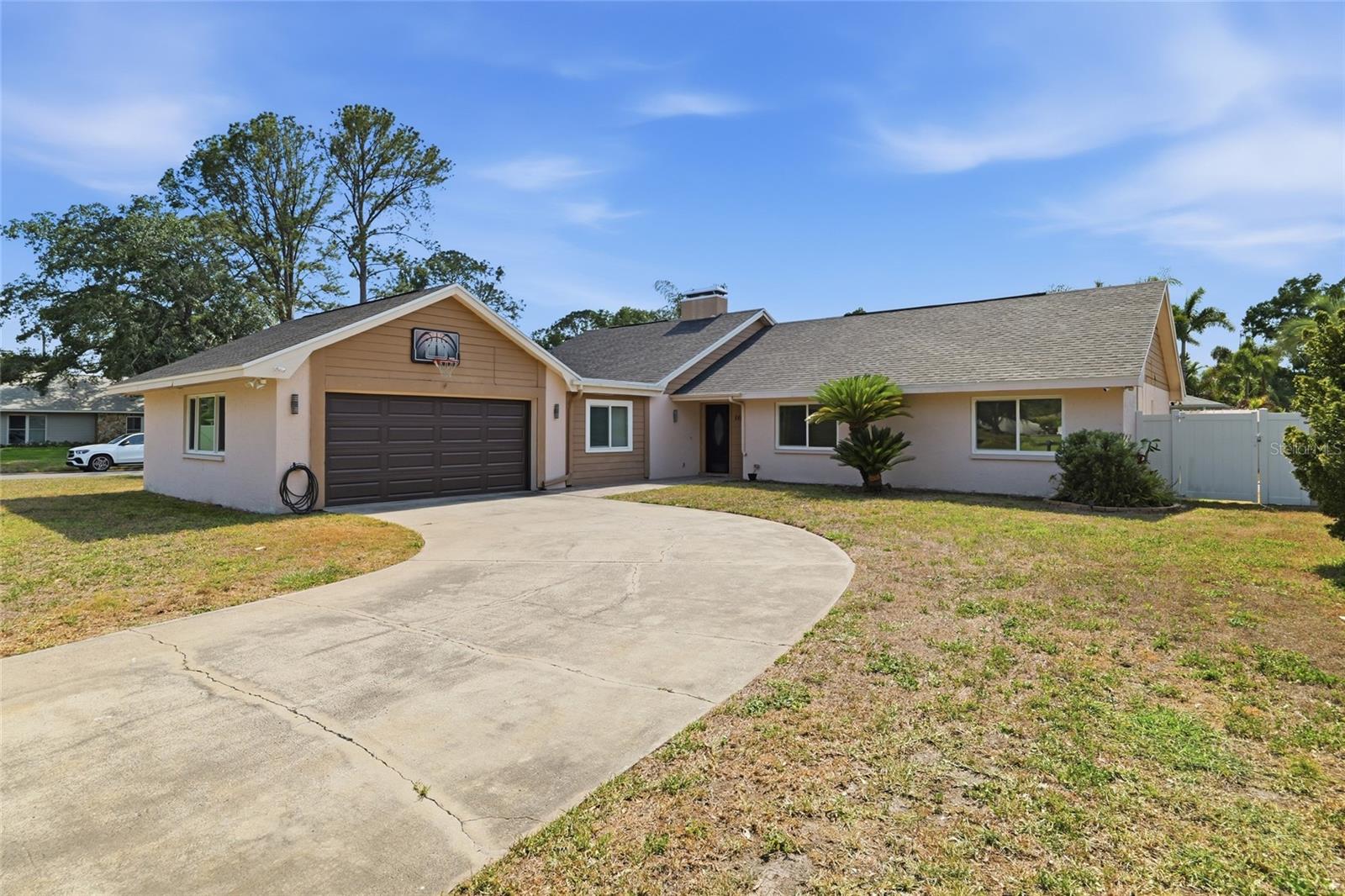 11807 Nicklaus Cir, Tampa
