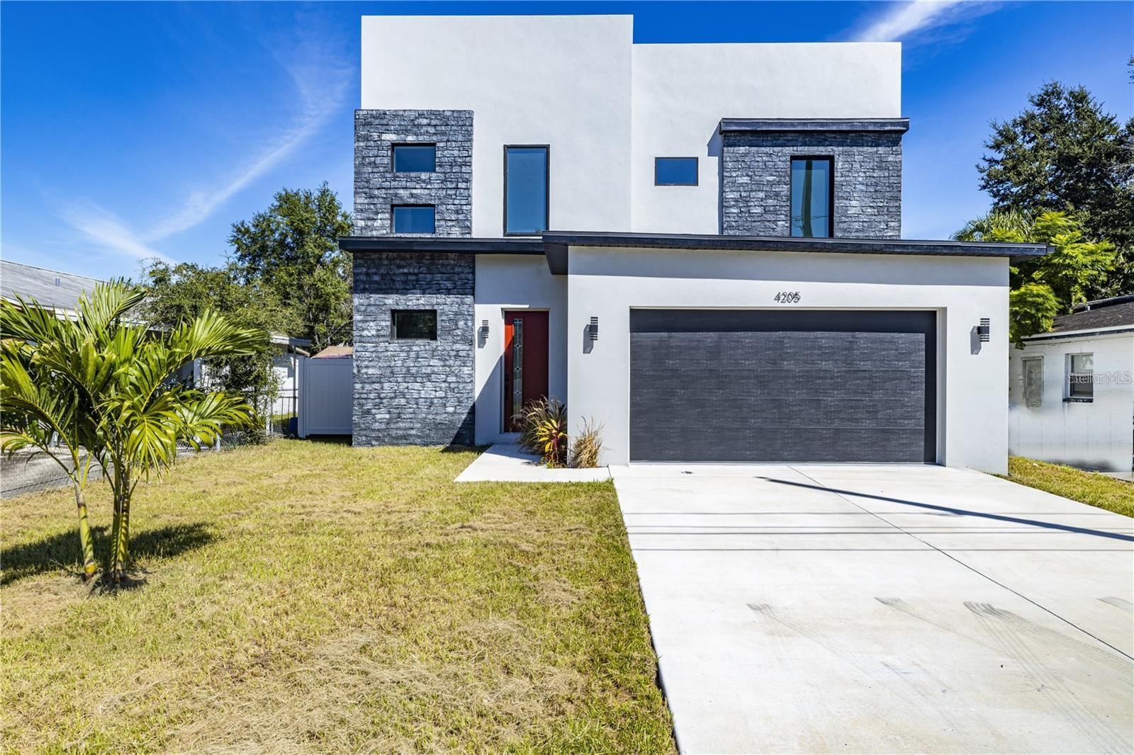4205 W Arch St, Tampa
