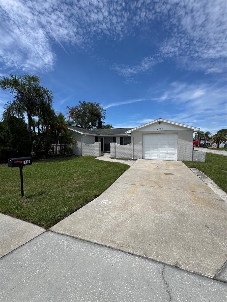 6135 Seabreeze Dr, Port Richey