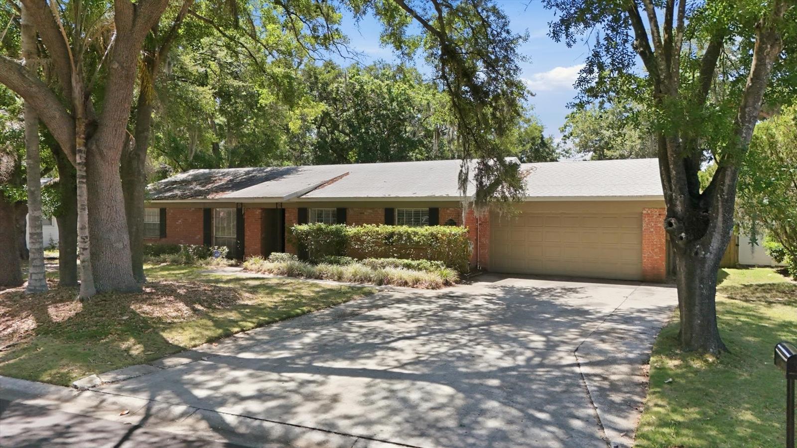 13808 Cherry Brook Ln, Tampa
