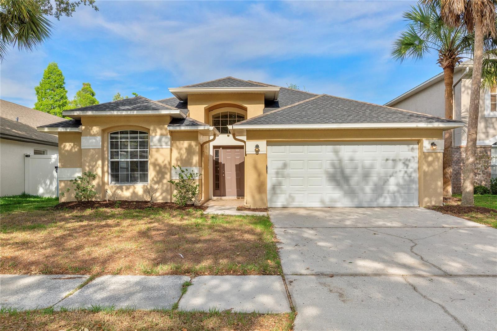6912 Jamestown Manor Dr, Riverview