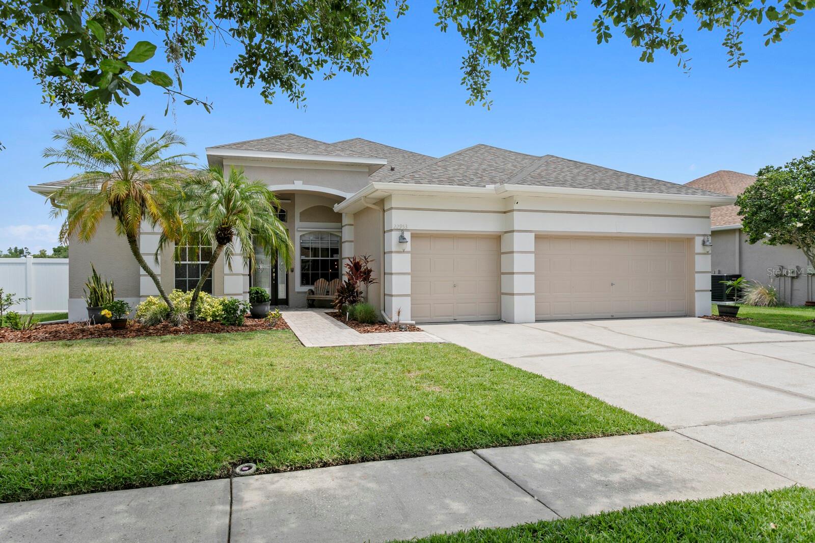 22953 Bay Cedar Dr, Land O Lakes