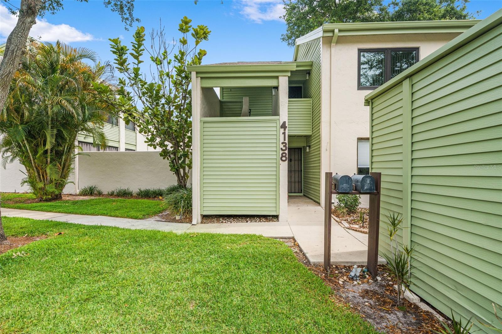 4138 Pinelake Ln #201, Tampa