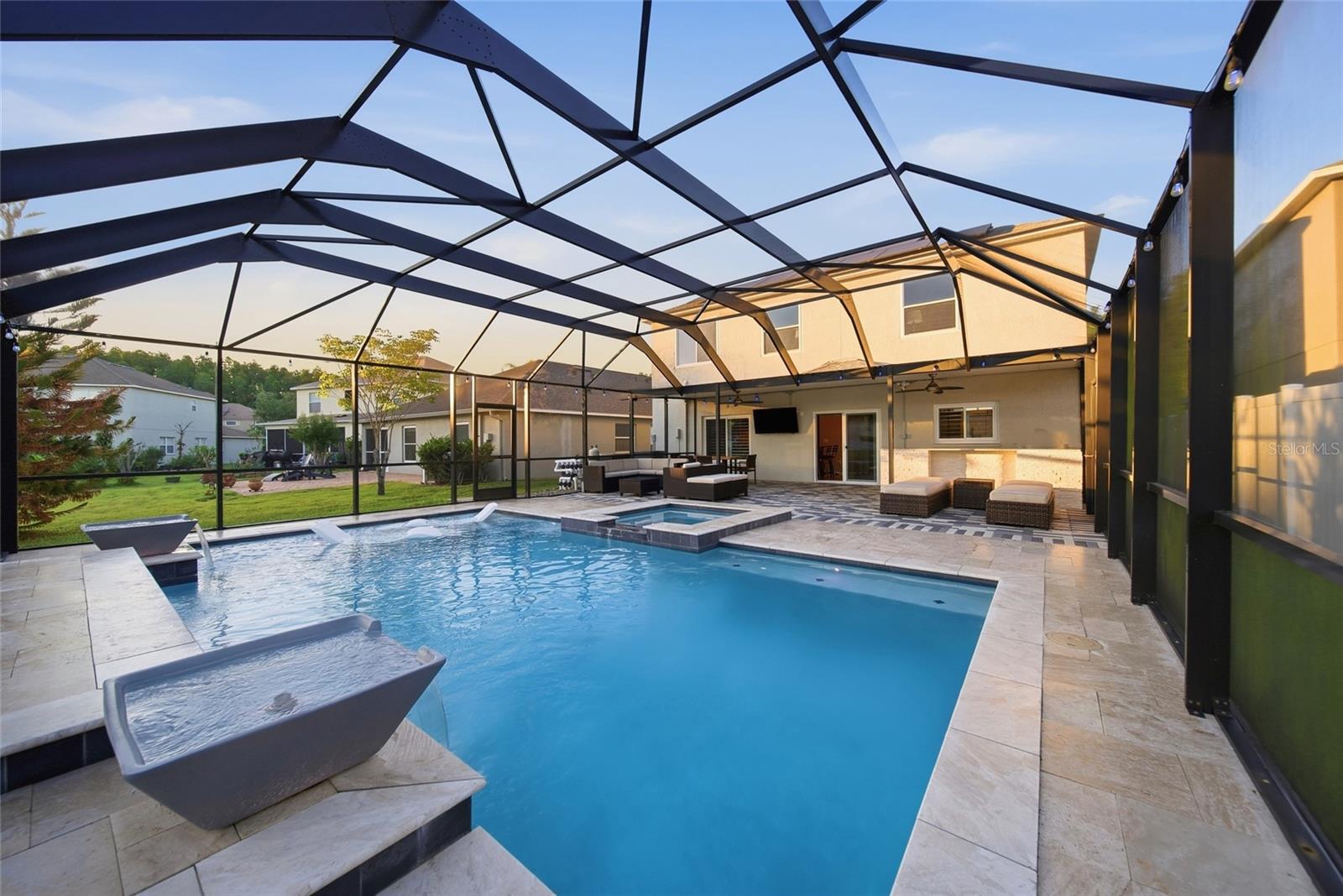 18133 Bahama Bay Dr, Tampa
