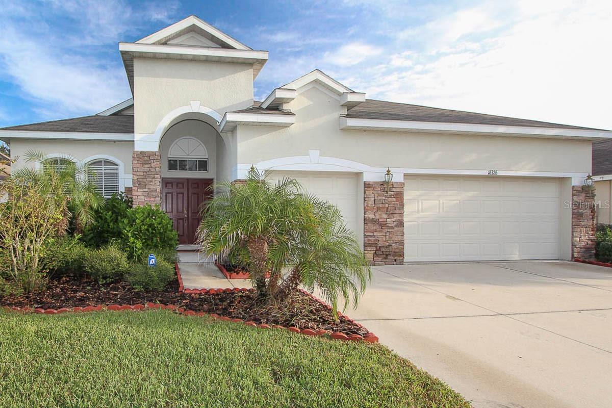16326 Bridgelawn Ave, Lithia