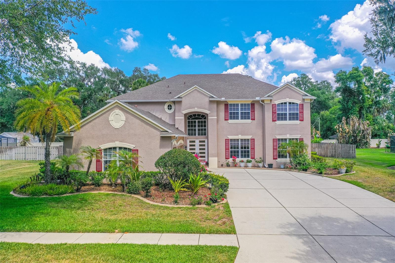 915 Hickory Fork Dr, Seffner