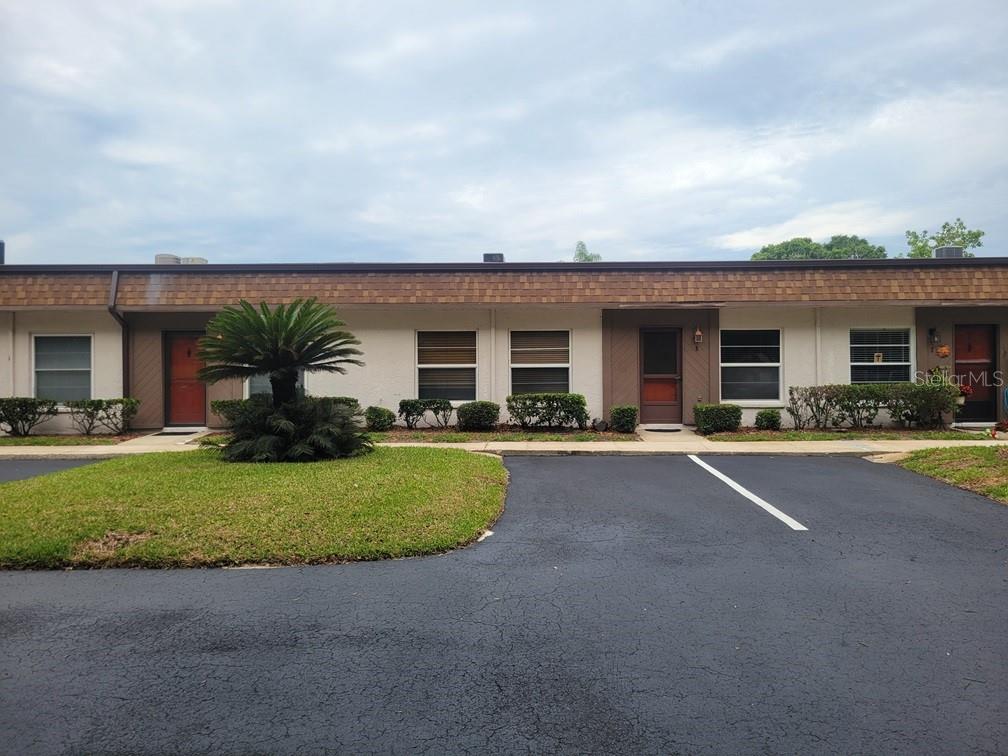 6141 Chesham Dr #8, New Port Richey