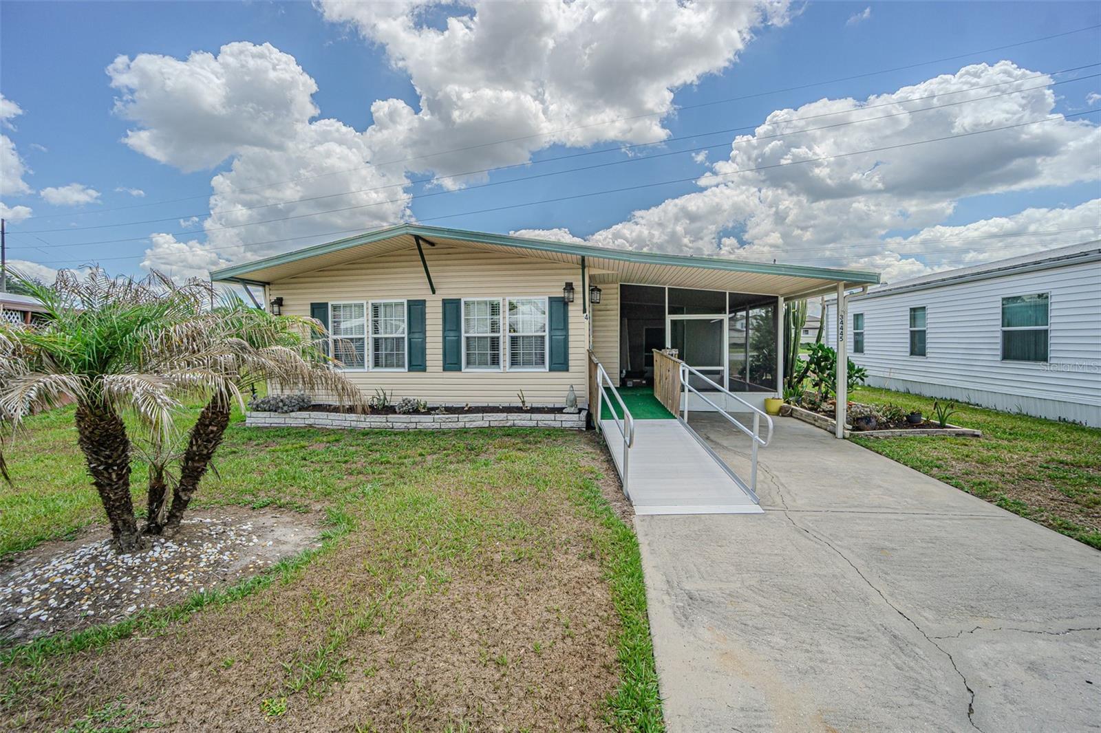 34445 Countryside Dr, Wesley Chapel