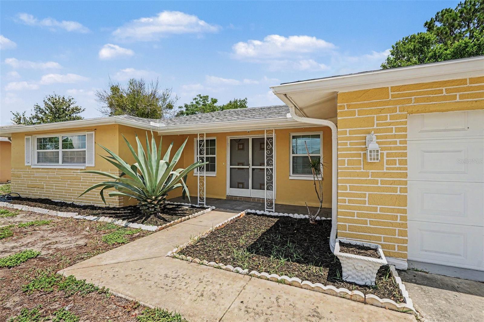 7911 Monarda Dr, Port Richey