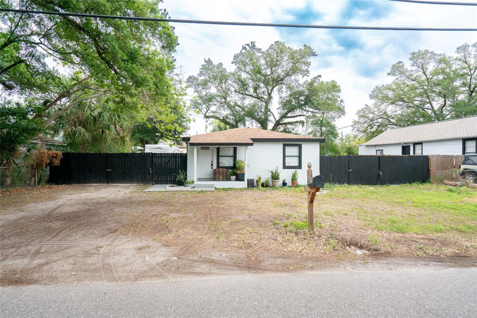 4615 Webster St, Tampa