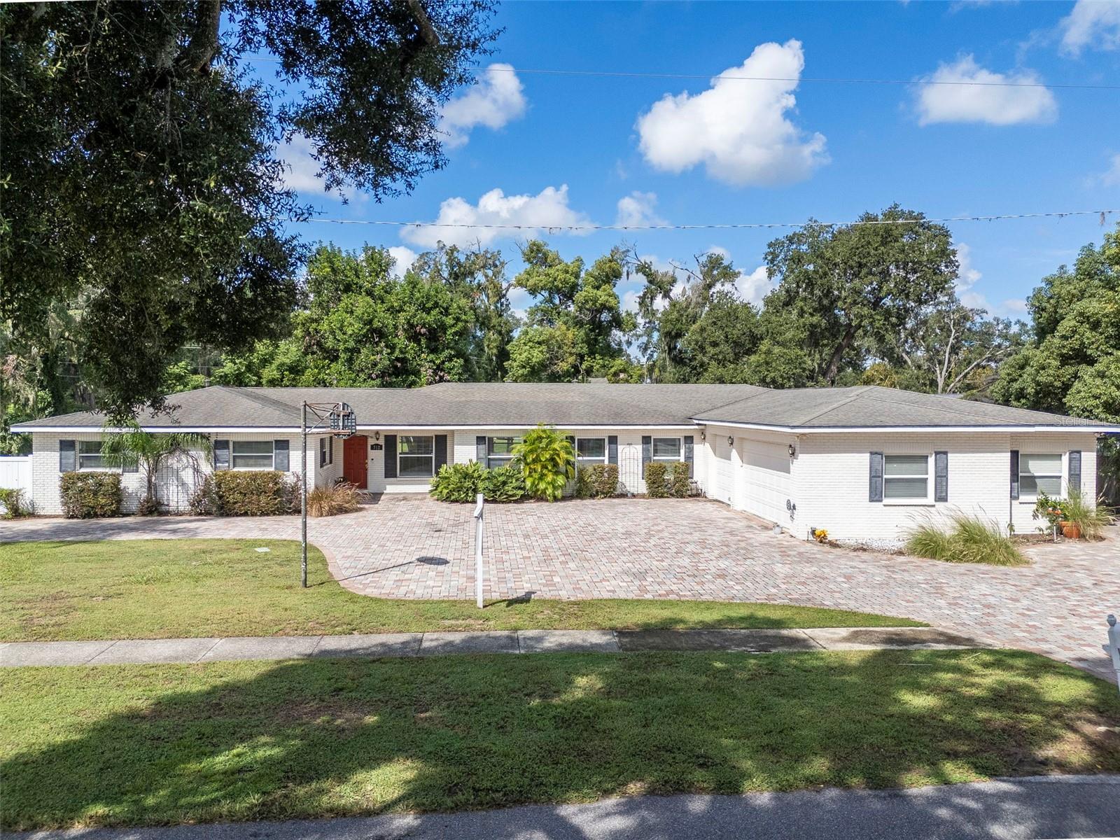 712 S Oakwood Ave, Brandon