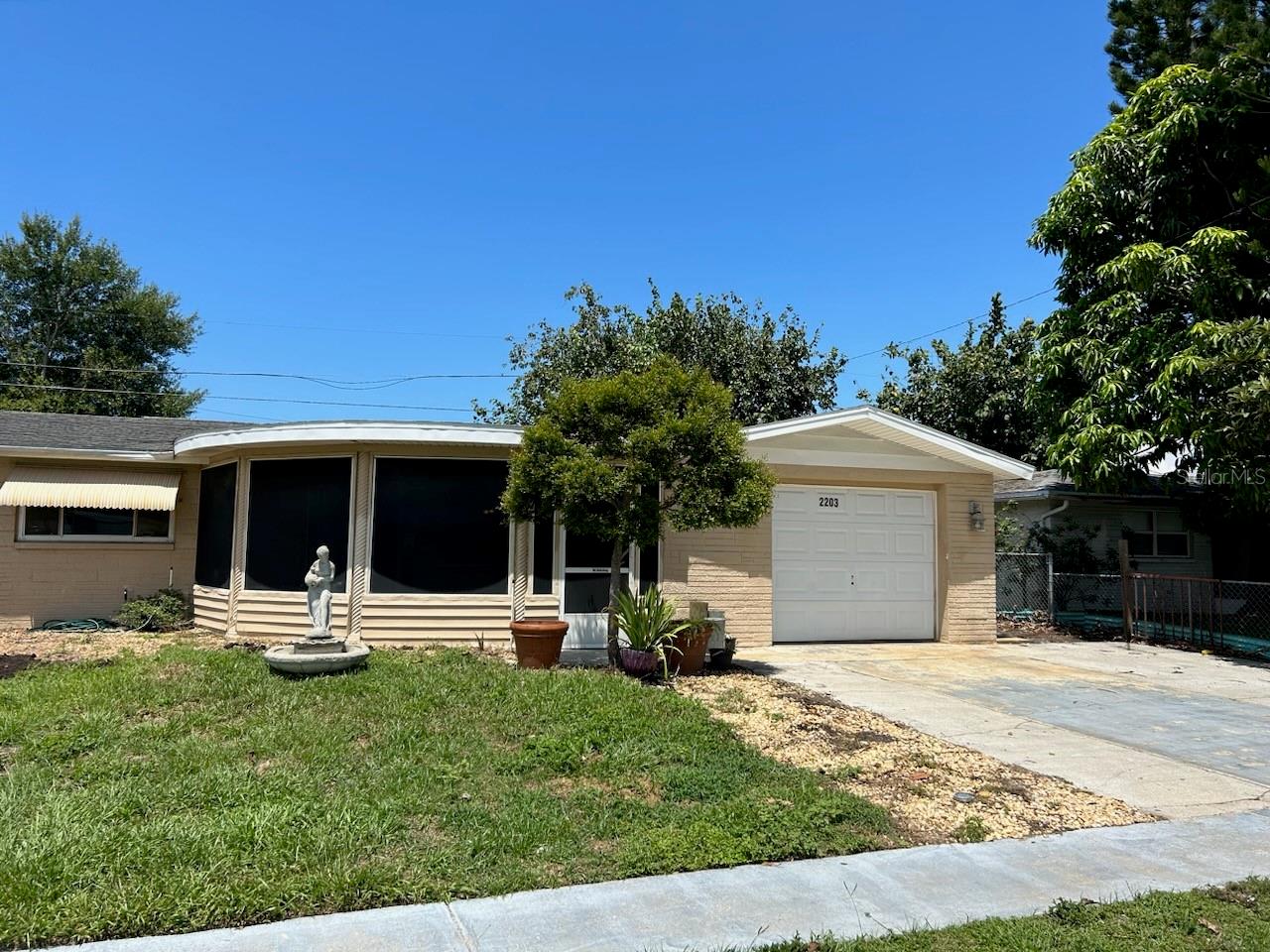 2203 Maureen Dr, Holiday